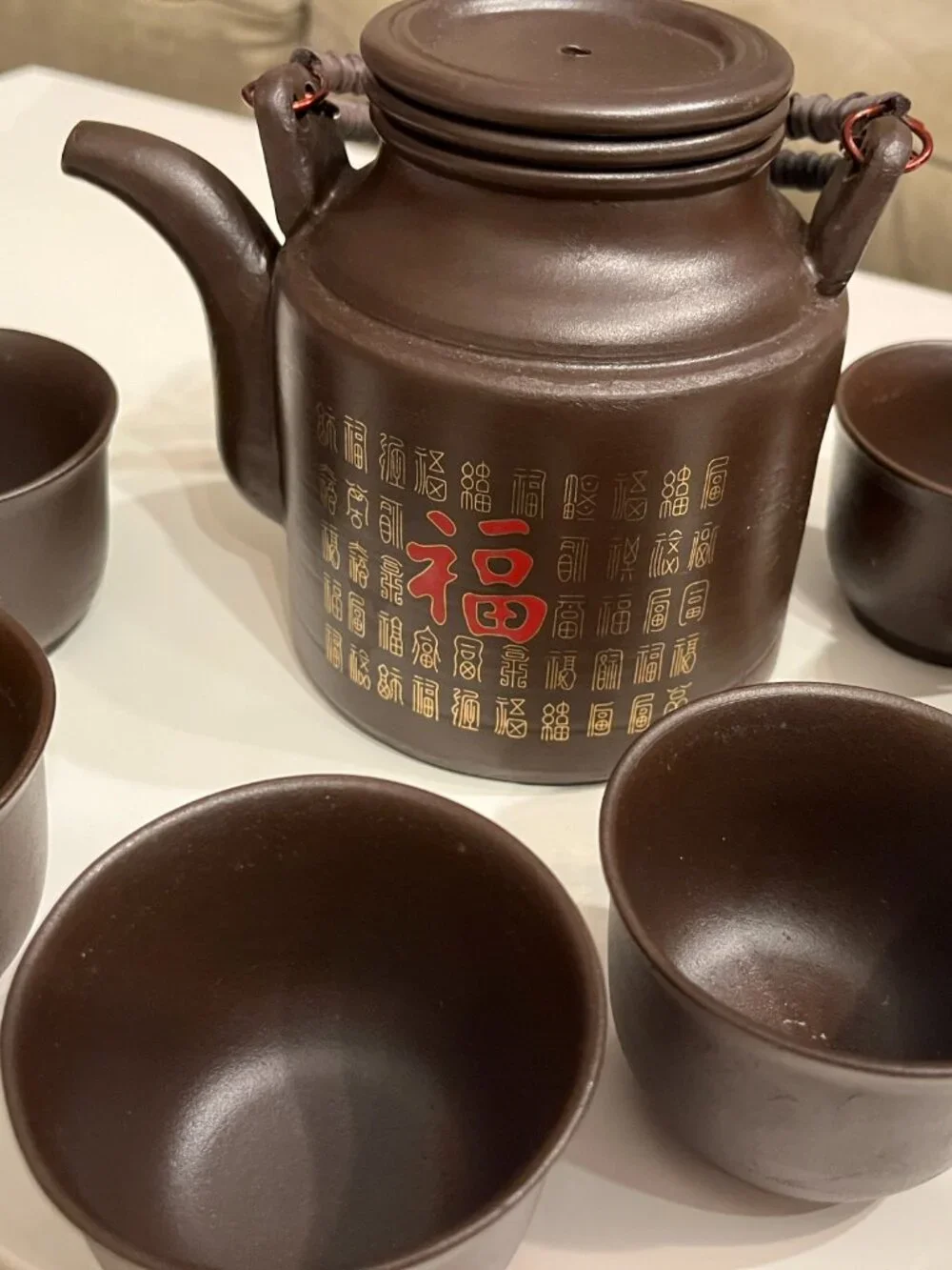 Yixing Clay Teapot and Tea Cups (Inludes 6 cups) Chinese Zisha